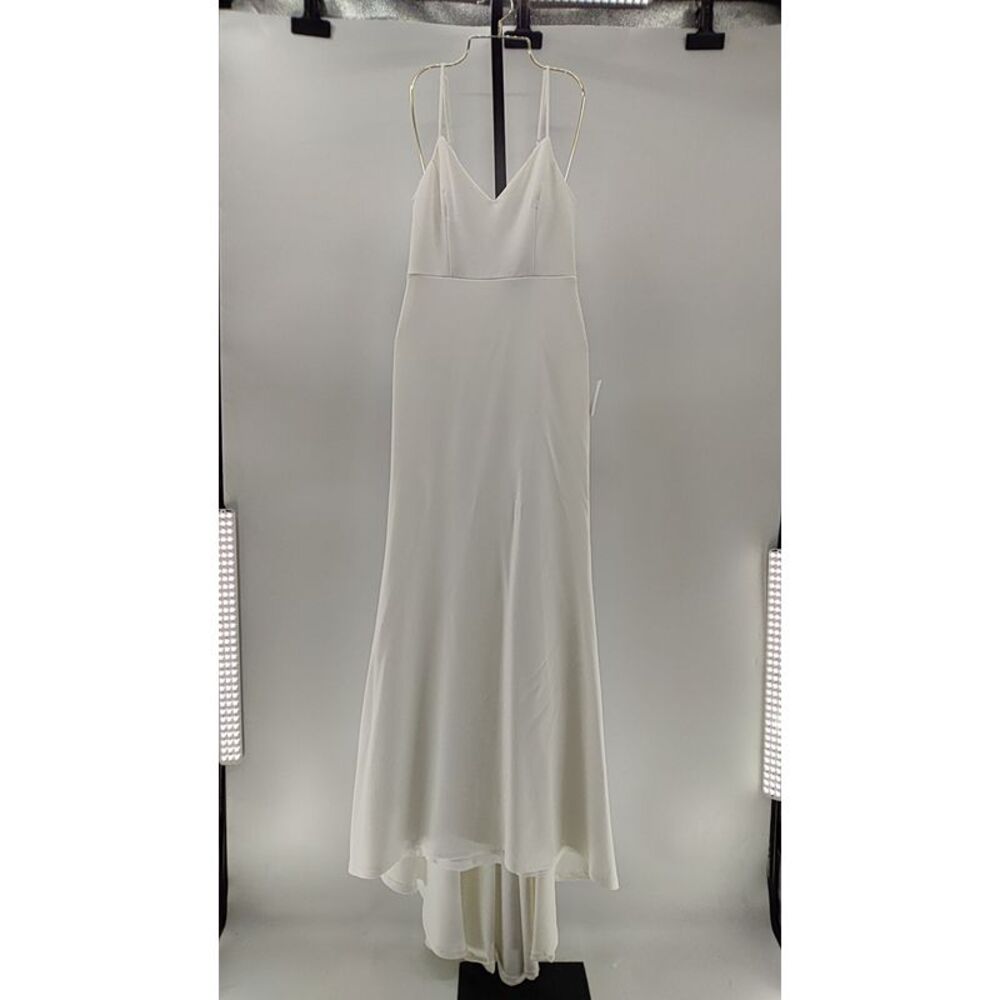 Lulu's White V‑Neck Spaghetti Strap Maxi Dress